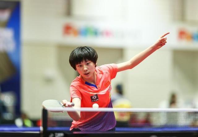 展现了他在 展现了他在