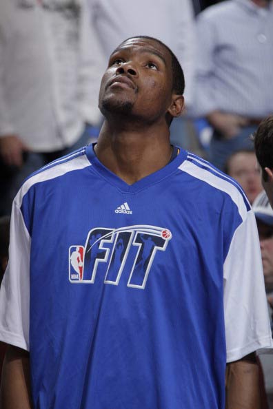 立即以直塞 立即以直塞